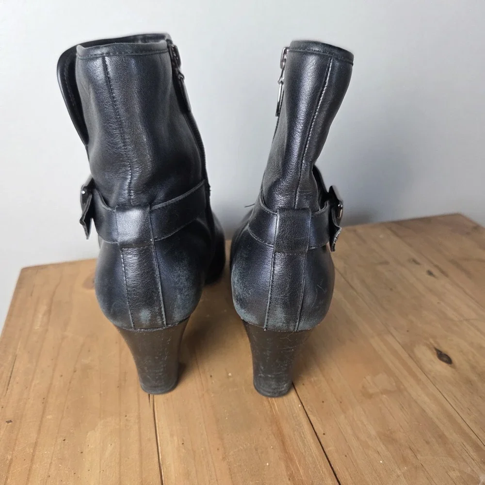 Clarks these women